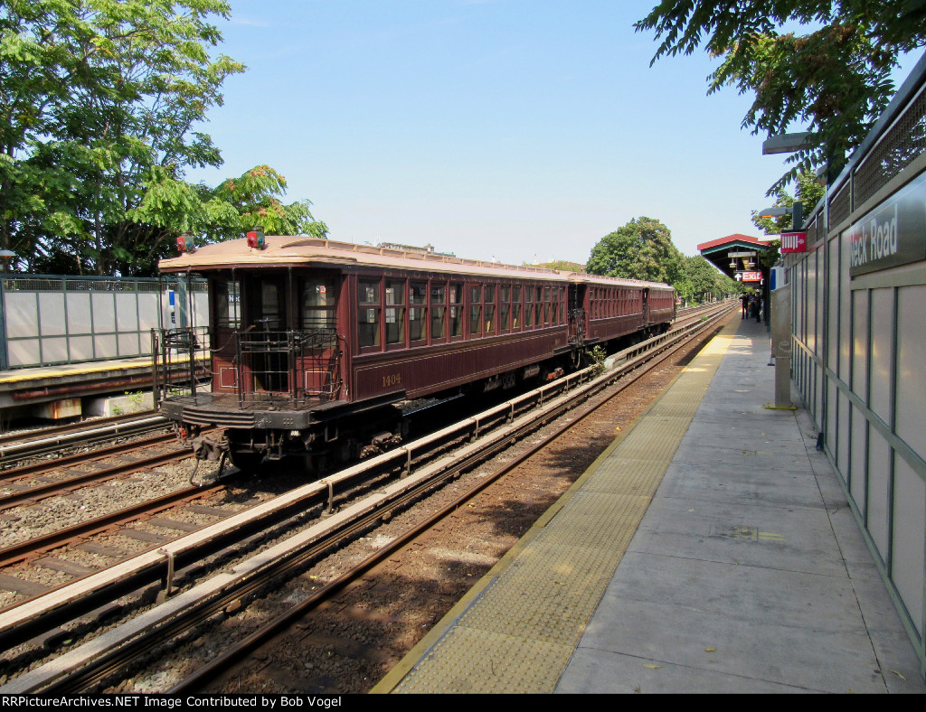 BU Gate Car 1404